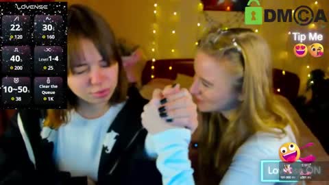 Snapshot of elinor_faith chatting on 12.12.24 elinor_faith online show from 12.12.24