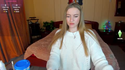 Snapshot of elinor_faith chatting on 01.30.25 elinor_faith online show from 01.30.25