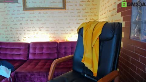 Snapshot of elinor_faith chatting on 10.28.25 elinor_faith online show from 10.28.25