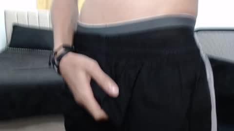 Snapshot of elio_collem chatting on 01.28.25 ELIO online show from 01.28.25