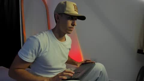 elio_dicaprio online show from 11.17.25