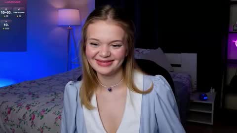 Snapshot of elioraa_ chatting on 01.14.26 Elly online show from 01.14.26