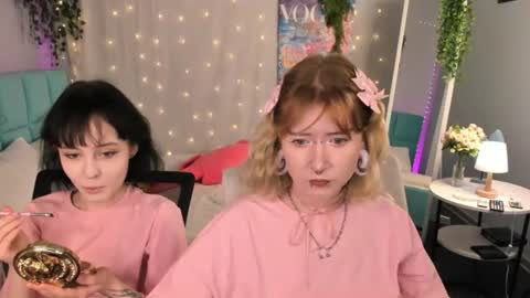 Snapshot of elira_vane chatting on 06.21.26 Elira Vane online show from 06.21.26
