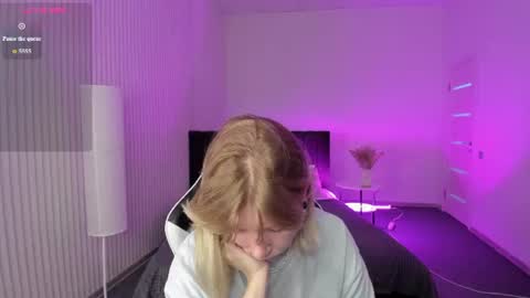 Snapshot of elira_vane chatting on 07.14.26 Elira Vane online show from 07.14.26