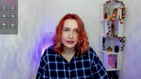 Snapshot of elis_cherry chatting on 09.10.25 Elis online show from 09.10.25