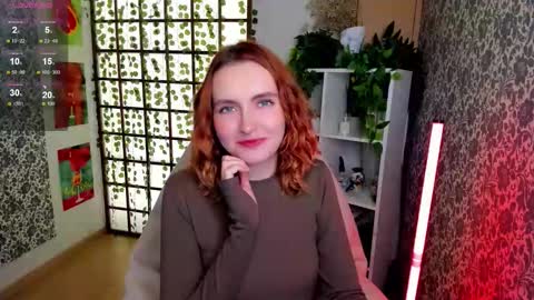 Snapshot of elis_cherry chatting on 10.19.25 Elis online show from 10.19.25