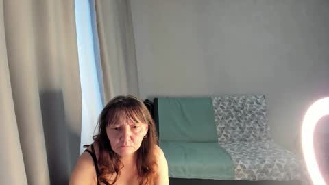 Elis online show from 12.18.25