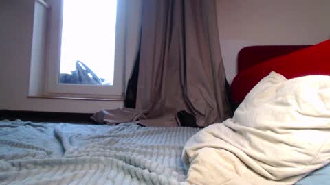 Snapshot of elisa_bright chatting on 01.12.25 Tati online show from 01.12.25