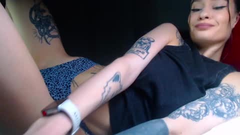 Snapshot of elisa_bright chatting on 03.02.25 Tati online show from 03.02.25