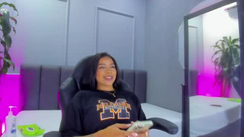 Elisa online show from 04.06.26