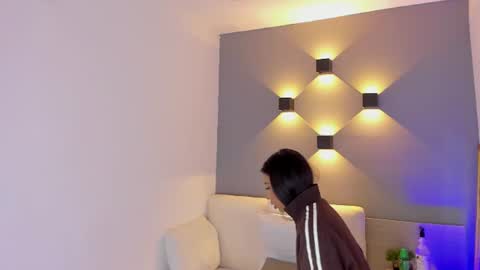Snapshot of elisa_castrillon chatting on 06.11.26 Elisa online show from 06.11.26