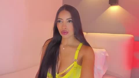 Snapshot of elisa_castrillon chatting on 07.03.26 Elisa online show from 07.03.26