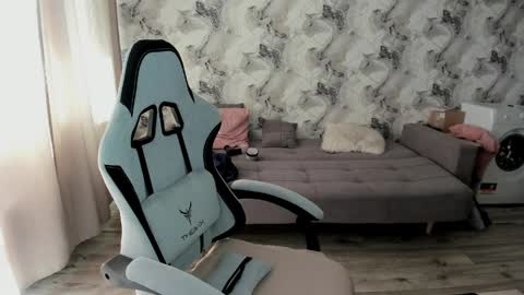 Aletta Oushen online show from 04.01.26