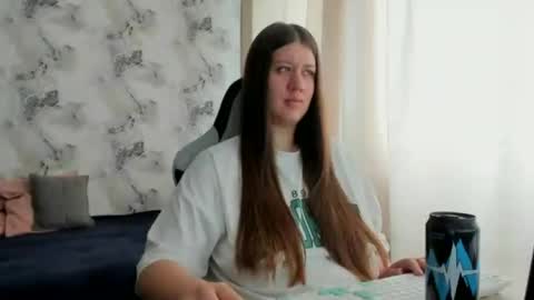 Snapshot of elisa_kollin chatting on 07.03.26 Aletta Oushen online show from 07.03.26