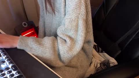 Snapshot of elisa_north chatting on 03.02.25 Elisa North online show from 03.02.25