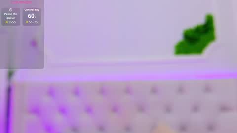 ElisaCharm online show from 12.18.25