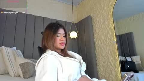 Snapshot of elise_diamond chatting on 02.08.26 Elise diamond online show from 02.08.26