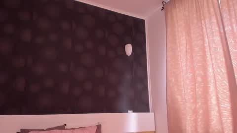 Snapshot of elisetyler89 chatting on 11.18.25 Elly online show from 11.18.25