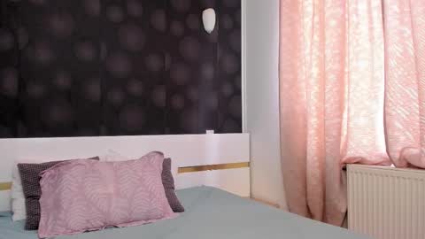 Snapshot of elisetyler89 chatting on 12.02.25 Elly online show from 12.02.25