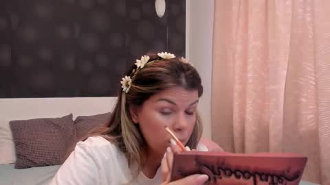 Snapshot of elisetyler89 chatting on 12.05.25 Elly online show from 12.05.25