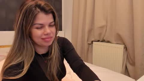 Elly online show from 03.25.26