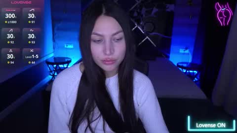 Snapshot of elisevelour chatting on 11.09.25 elisevelour online show from 11.09.25