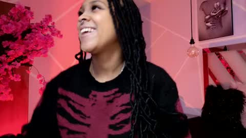 Snapshot of elit_noa chatting on 11.15.25 elit noa online show from 11.15.25