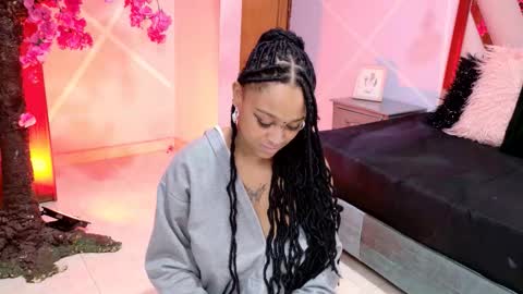 elit noa online show from 11.18.25