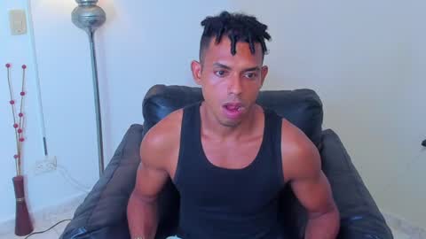 Valentino Konny y Jhon online show from 06.29.26