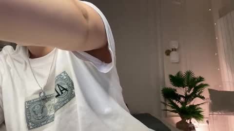 Snapshot of elixiirr chatting on 01.11.26 Stephanie online show from 01.11.26