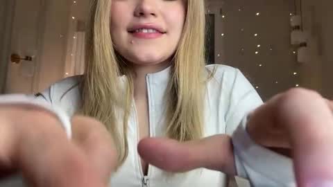 Snapshot of elixiirr chatting on 01.17.26 Stephanie online show from 01.17.26