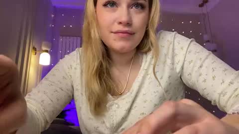 Snapshot of elixiirr chatting on 02.21.26 Stephanie online show from 02.21.26