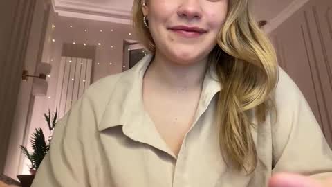 Snapshot of elixiirr chatting on 02.27.26 Stephanie online show from 02.27.26