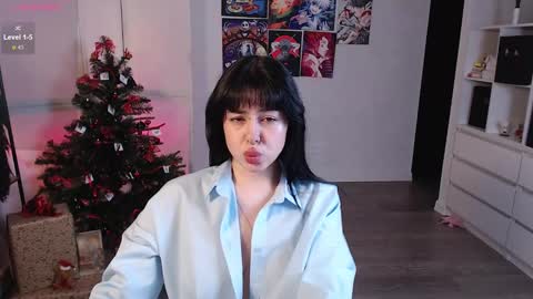 Snapshot of eliza_benet_ chatting on 12.27.24 Ari online show from 12.27.24