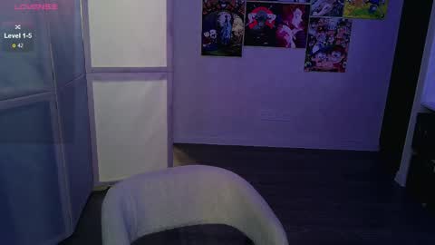 Snapshot of eliza_benet_ chatting on 04.07.26 Ari online show from 04.07.26