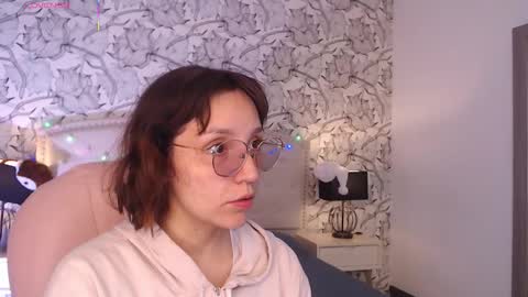 Snapshot of eliza_gh chatting on 11.15.25 Eliza online show from 11.15.25