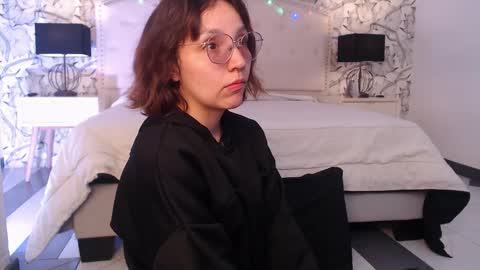 Snapshot of eliza_gh chatting on 11.22.25 Eliza online show from 11.22.25