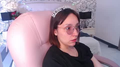 Snapshot of eliza_gh chatting on 11.27.25 Eliza online show from 11.27.25