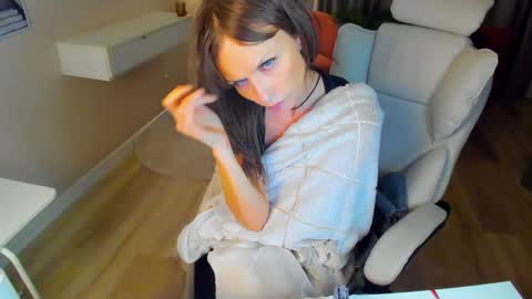 Elizabethangel online show from 03.07.25