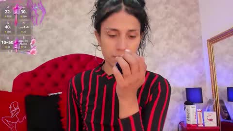 Snapshot of elizabet_taylor_ chatting on 11.14.25 Elizabet Taylor online show from 11.14.25