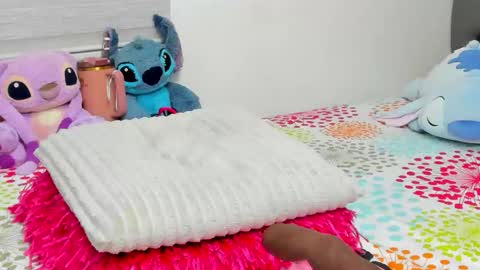 Snapshot of elizabeth_18_ chatting on 01.10.26 ELIZA online show from 01.10.26