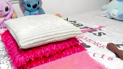 Snapshot of elizabeth_18_ chatting on 01.15.26 ELIZA online show from 01.15.26