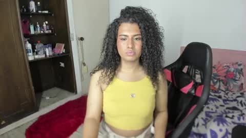 Snapshot of elizabeth_777 chatting on 02.06.25 elizabeth_777 online show from 02.06.25