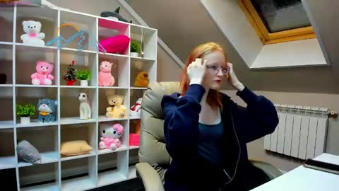 Snapshot of elizabeth_harpper chatting on 01.03.25 Elizabeth online show from 01.03.25