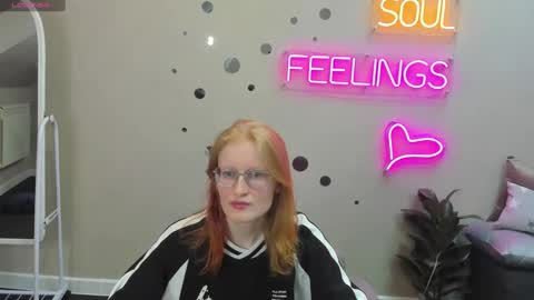 Snapshot of elizabeth_harpper chatting on 01.17.25 Elizabeth online show from 01.17.25