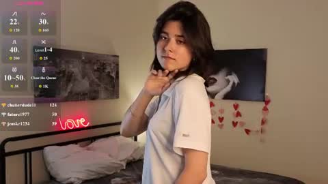 Snapshot of elizabeth_harris_ chatting on 06.19.26 Malena online show from 06.19.26