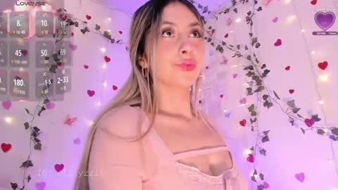    Independent Model online show from 03.09.25