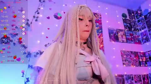    Independent Model online show from 06.17.26