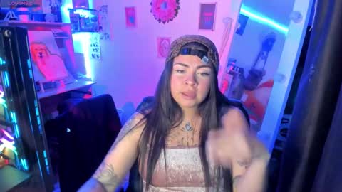 Elizabeth Martinez online show from 10.07.25