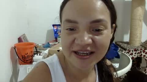 Snapshot of elizabeth_martinez_ chatting on 04.26.26 Elizabeth Martinez online show from 04.26.26